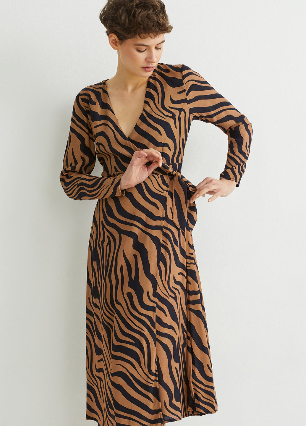 Коричнева кежуал сукня на запах C&A тигровый