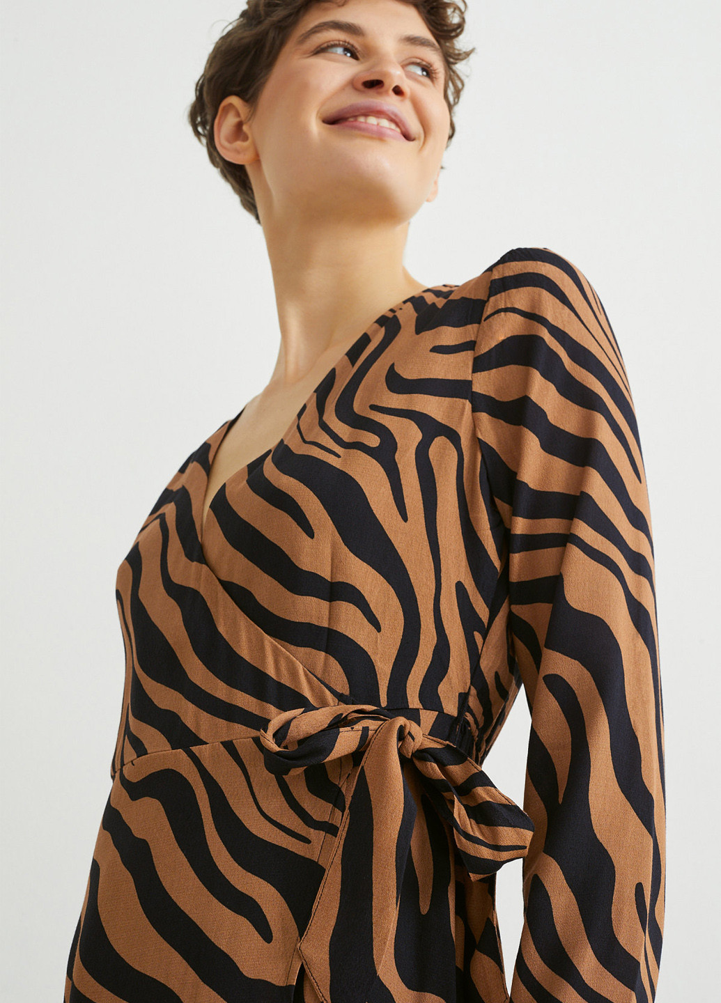 Коричнева кежуал сукня на запах C&A тигровый