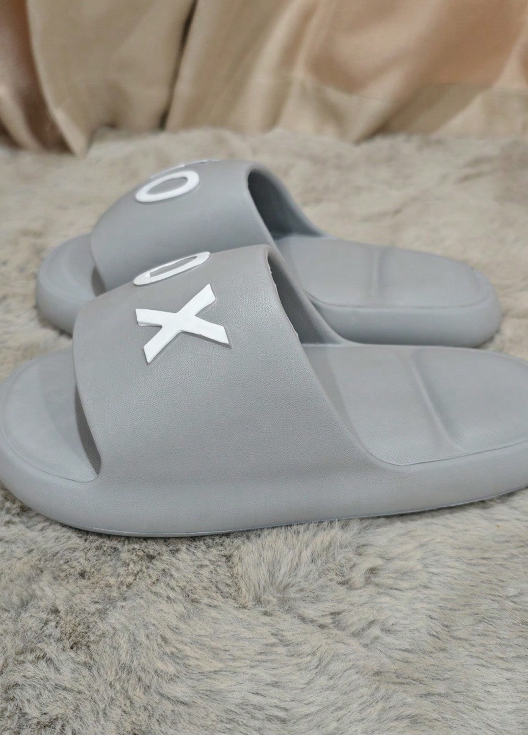 Серые кэжуал, пляжные шлепанцы SHEIN