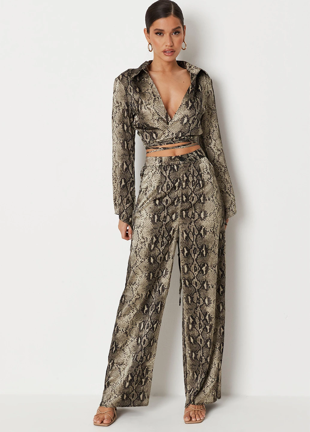 Топ Missguided (260379517)
