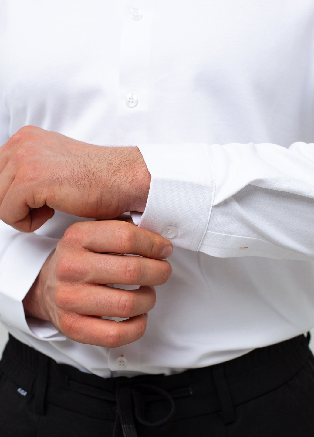 Белая кэжуал рубашка однотонная K.O.R