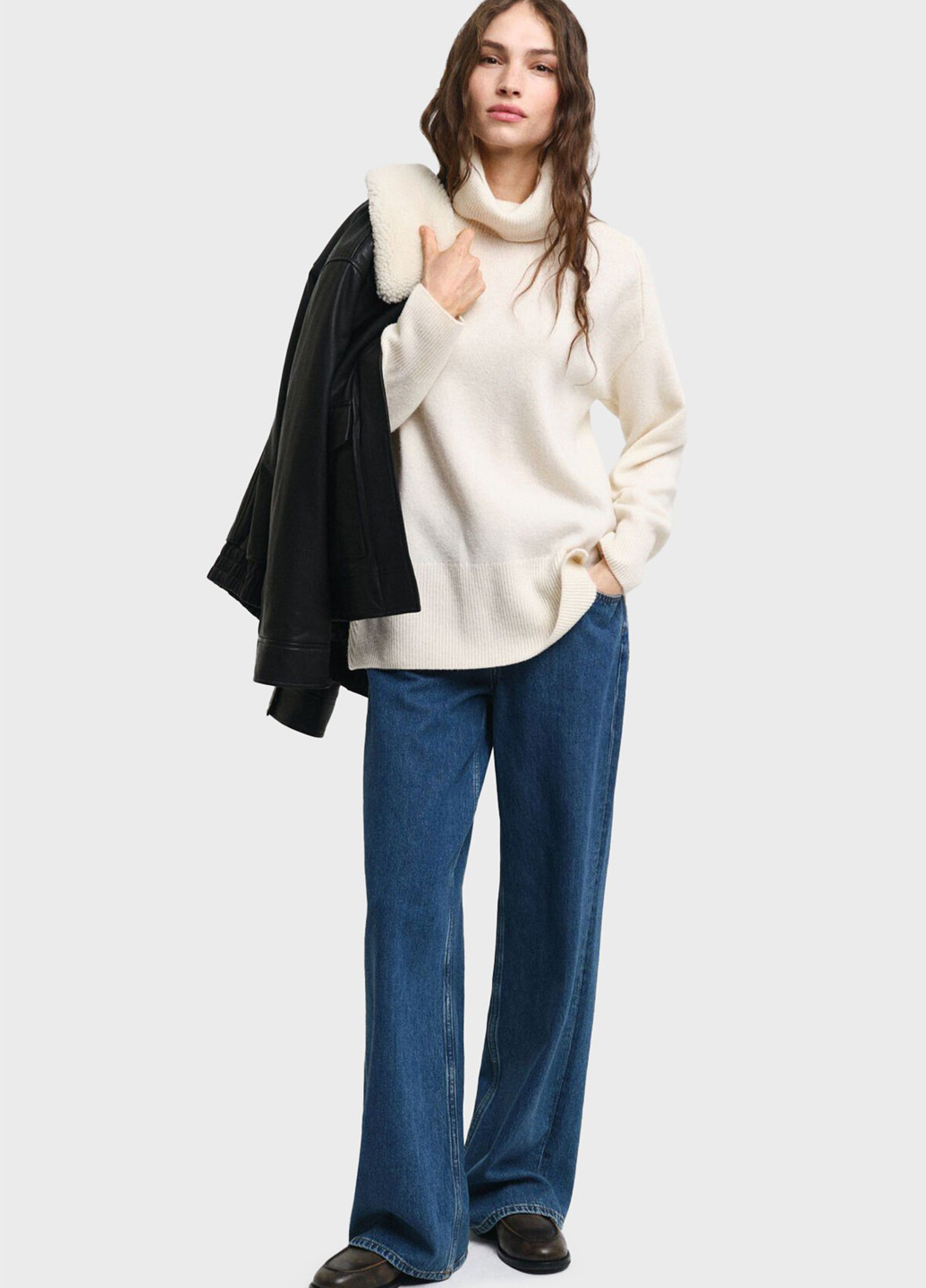 Кремовий зимовий светр Gant