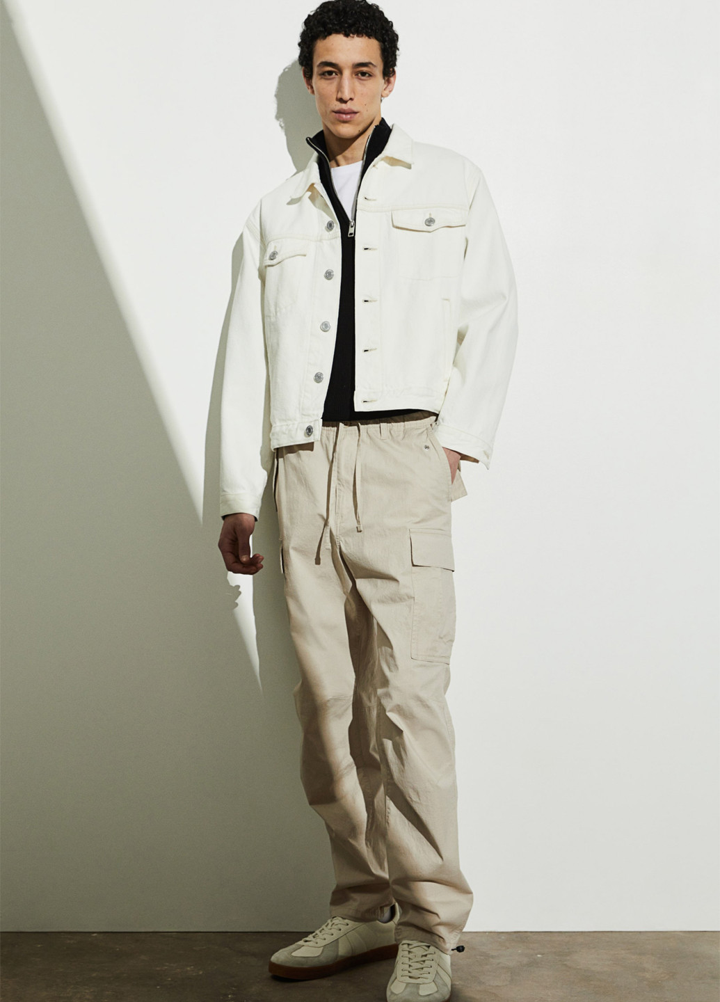 Светло-бежевые спортивные, кэжуал демисезонные карго брюки H&M