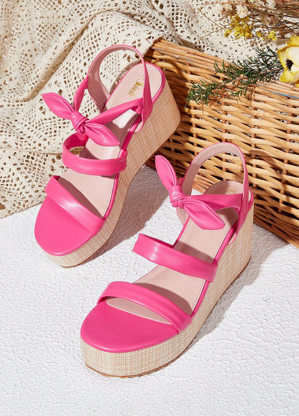 Розовые босоножки SHEIN без застежки с бантом