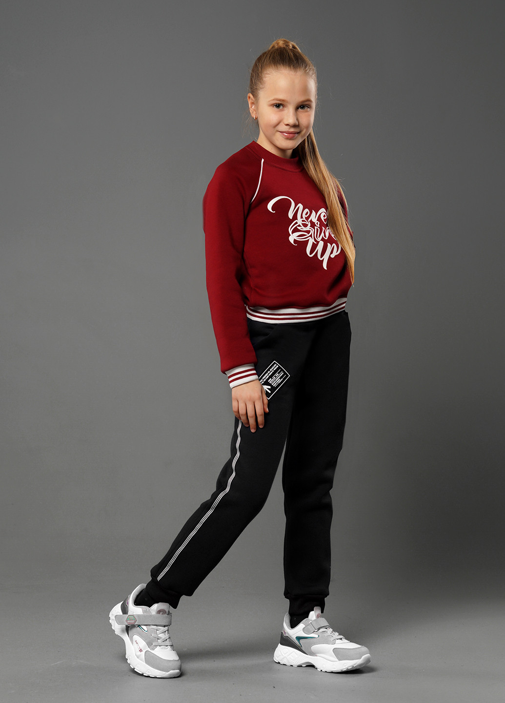 Sinthia світшот напис бордовий casual напис бордовий кежуал