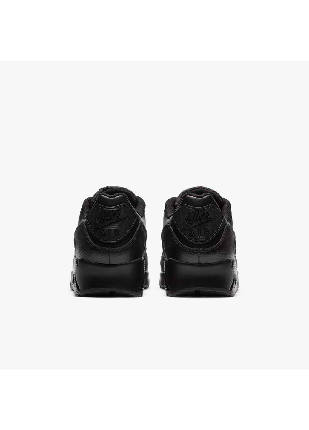 Черные зимние кроссовки Nike