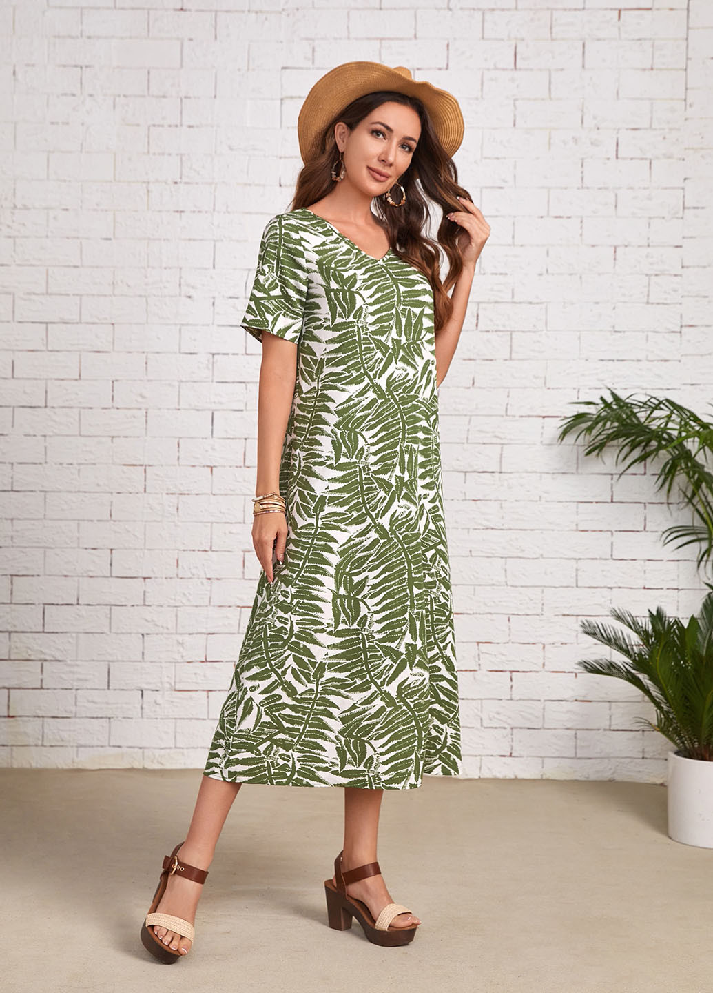 Оливкова кежуал сукня а-силует SHEIN з малюнком