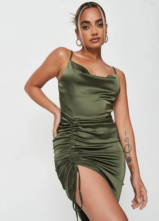 Оливкова (хакі) сукня Missguided
