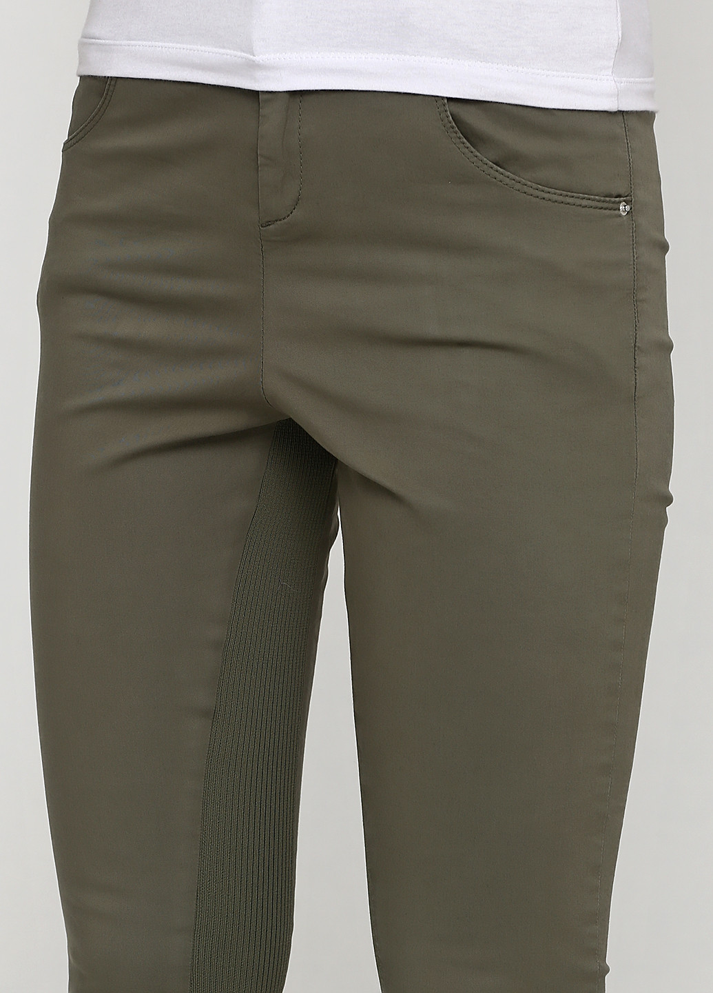 Зеленые кэжуал демисезонные зауженные брюки Silvian Heach