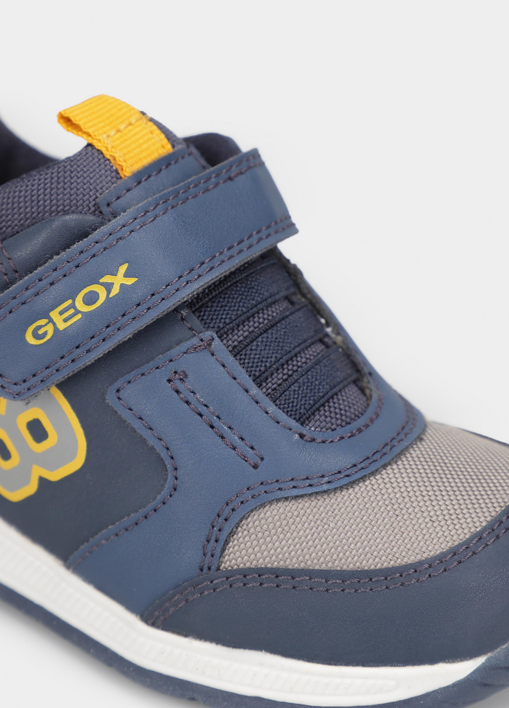 Цветные демисезонные кроссовки Geox