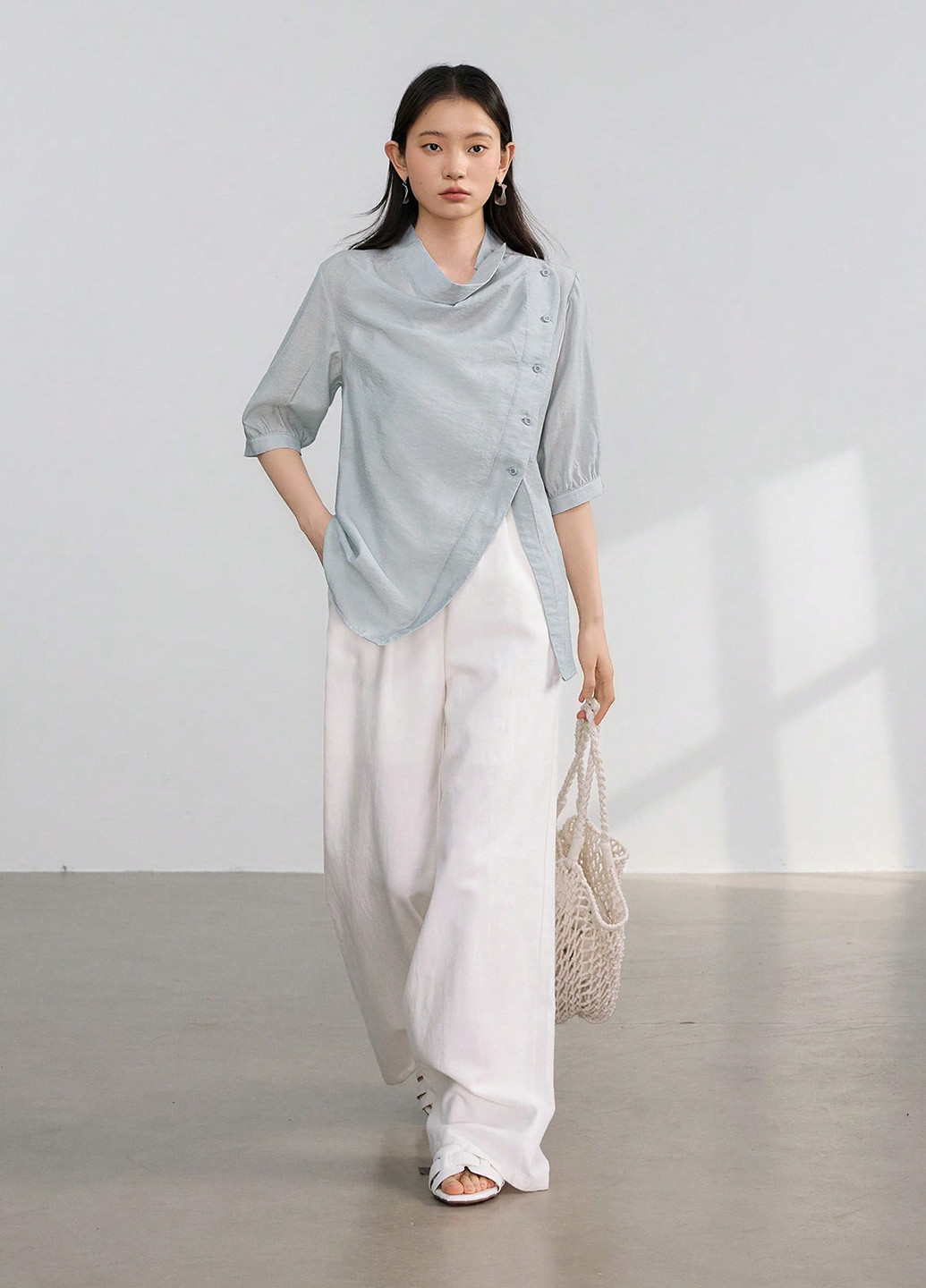 Светло-серая блуза SHEIN