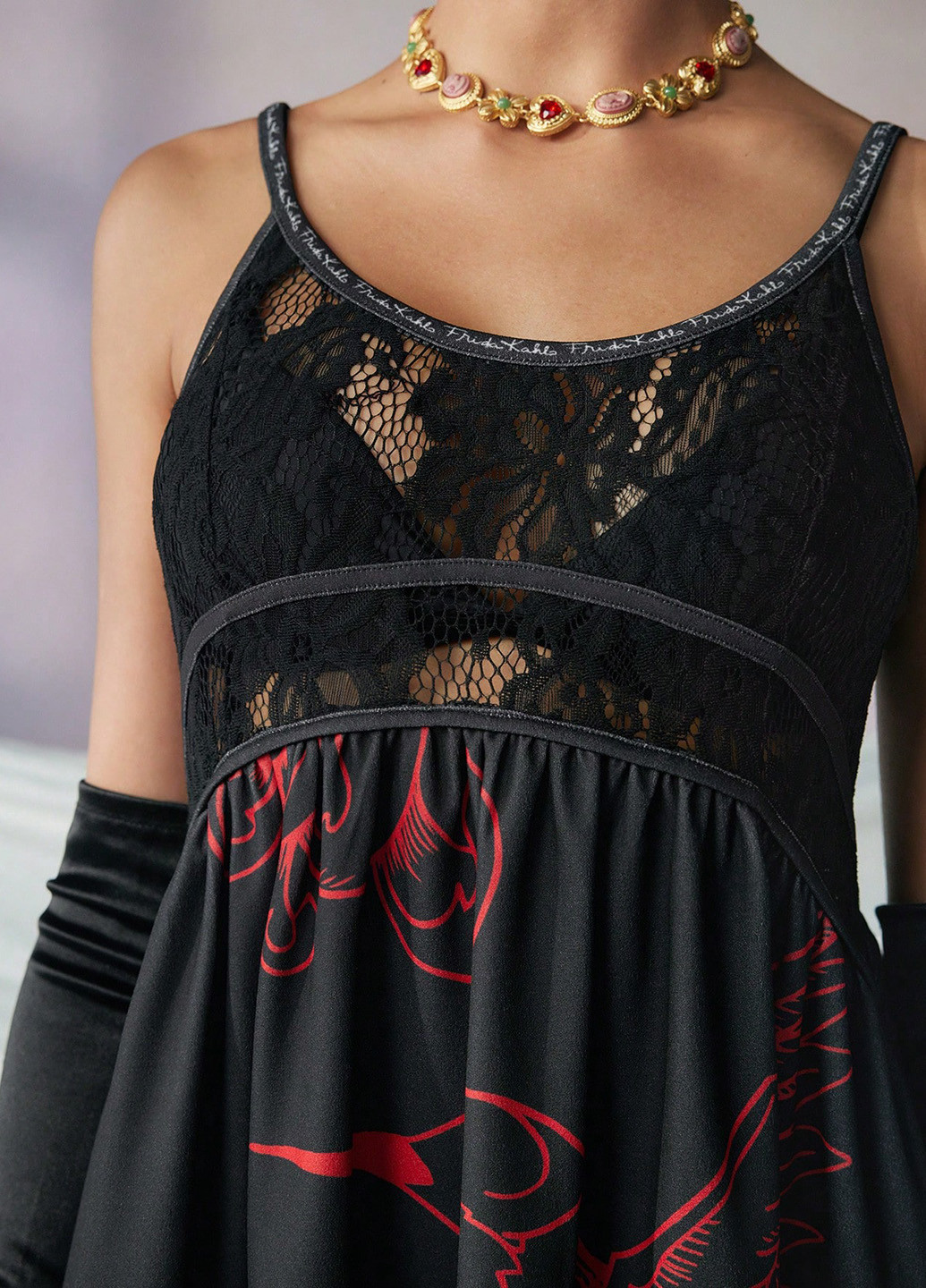 Чорна кежуал сукня в стилі армпір SHEIN з квітковим принтом