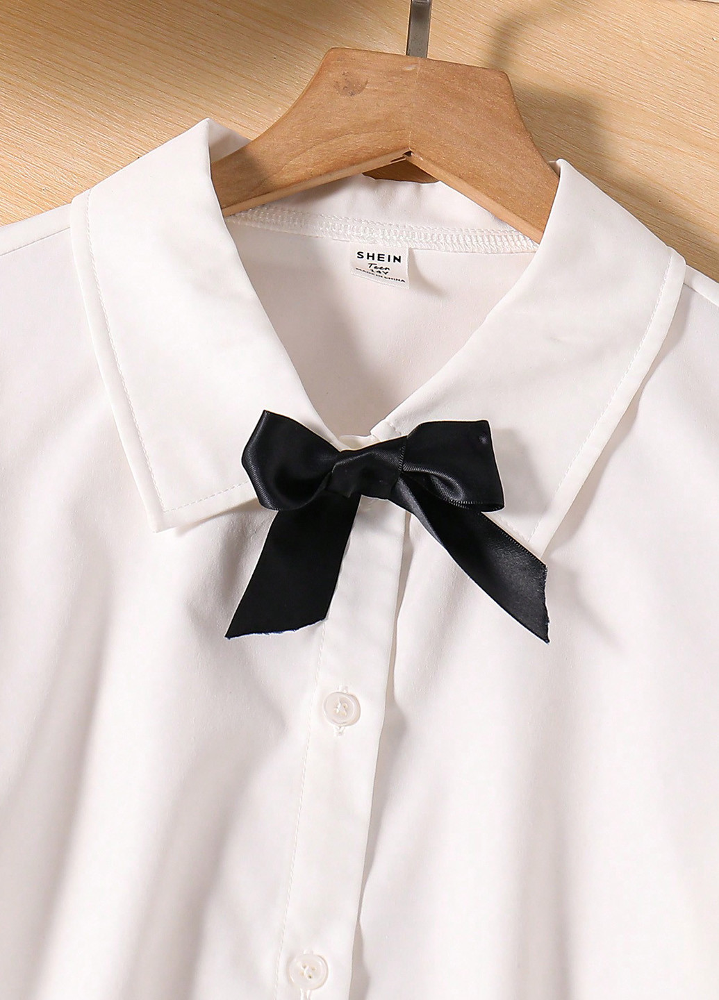 Белая однотонная блузка SHEIN демисезонная