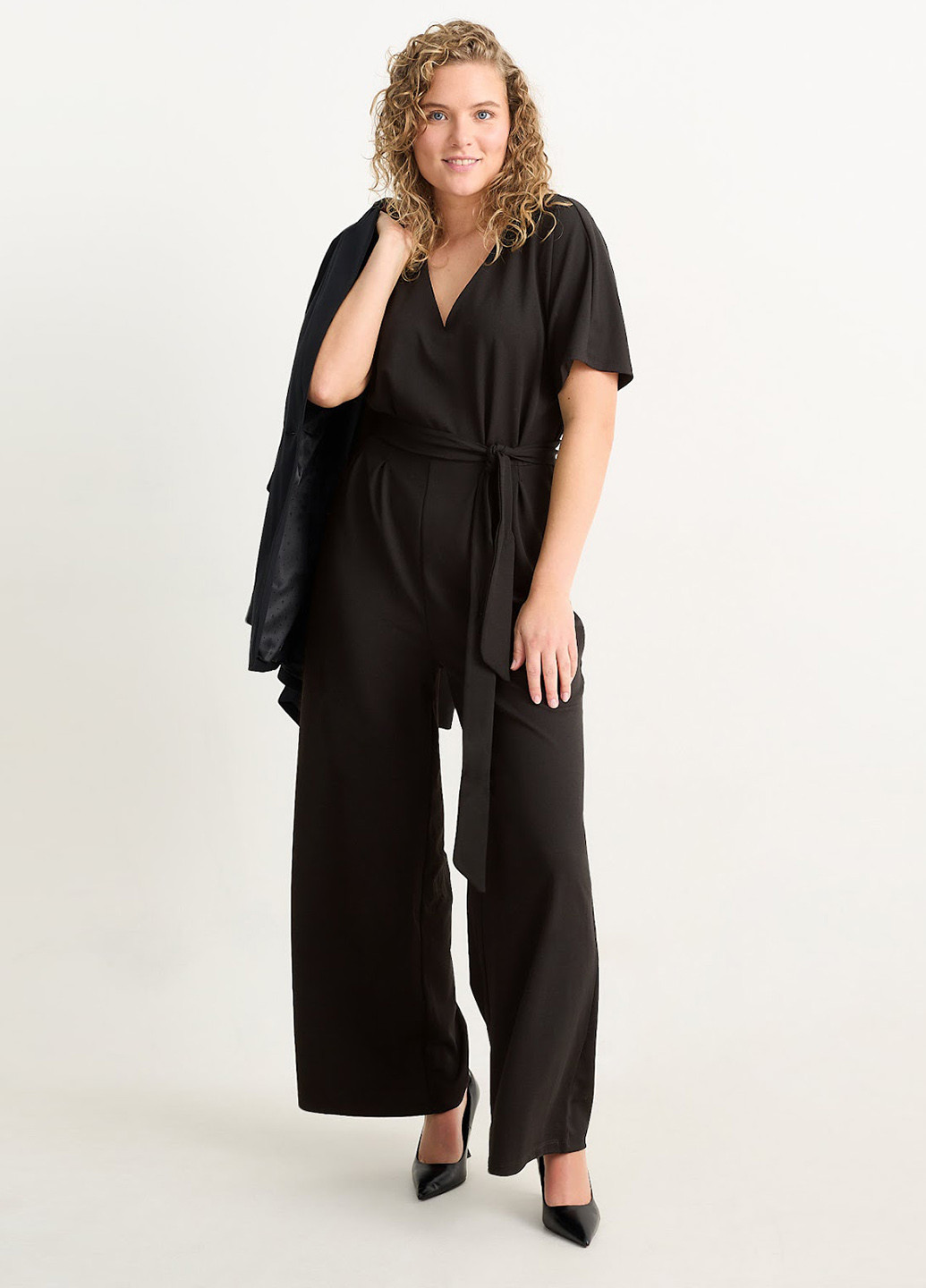 Комбинезон C&A комбинезон-брюки однотонный чёрный кэжуал полиэстер