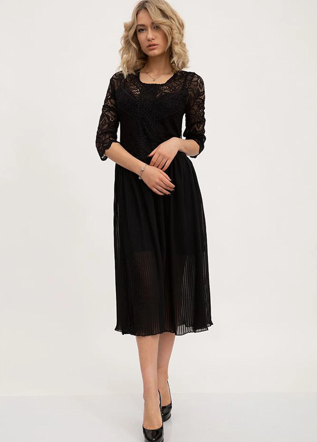 Черное коктейльное платье клеш Ager однотонное