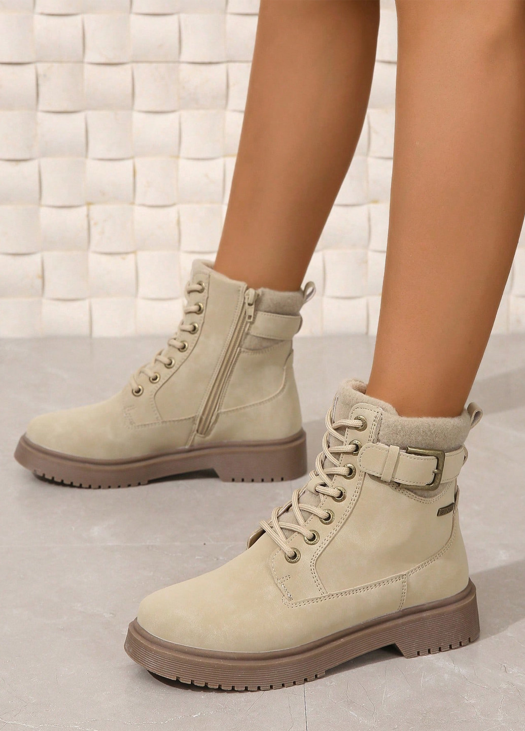 Осенние ботильоны тимберленды SHEIN со шнуровкой, с пряжкой из искусственного меха