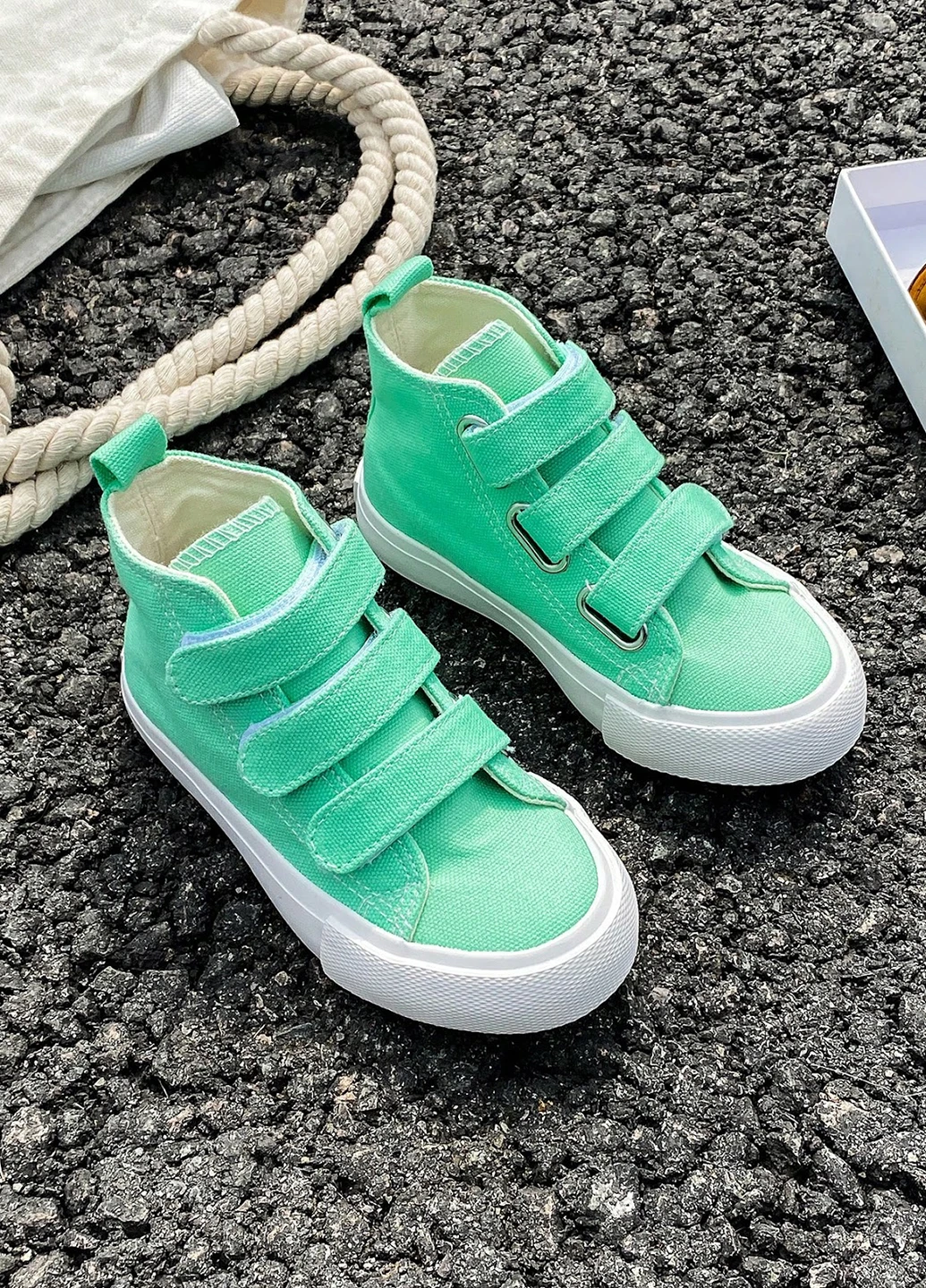 Зеленые кеды SHEIN