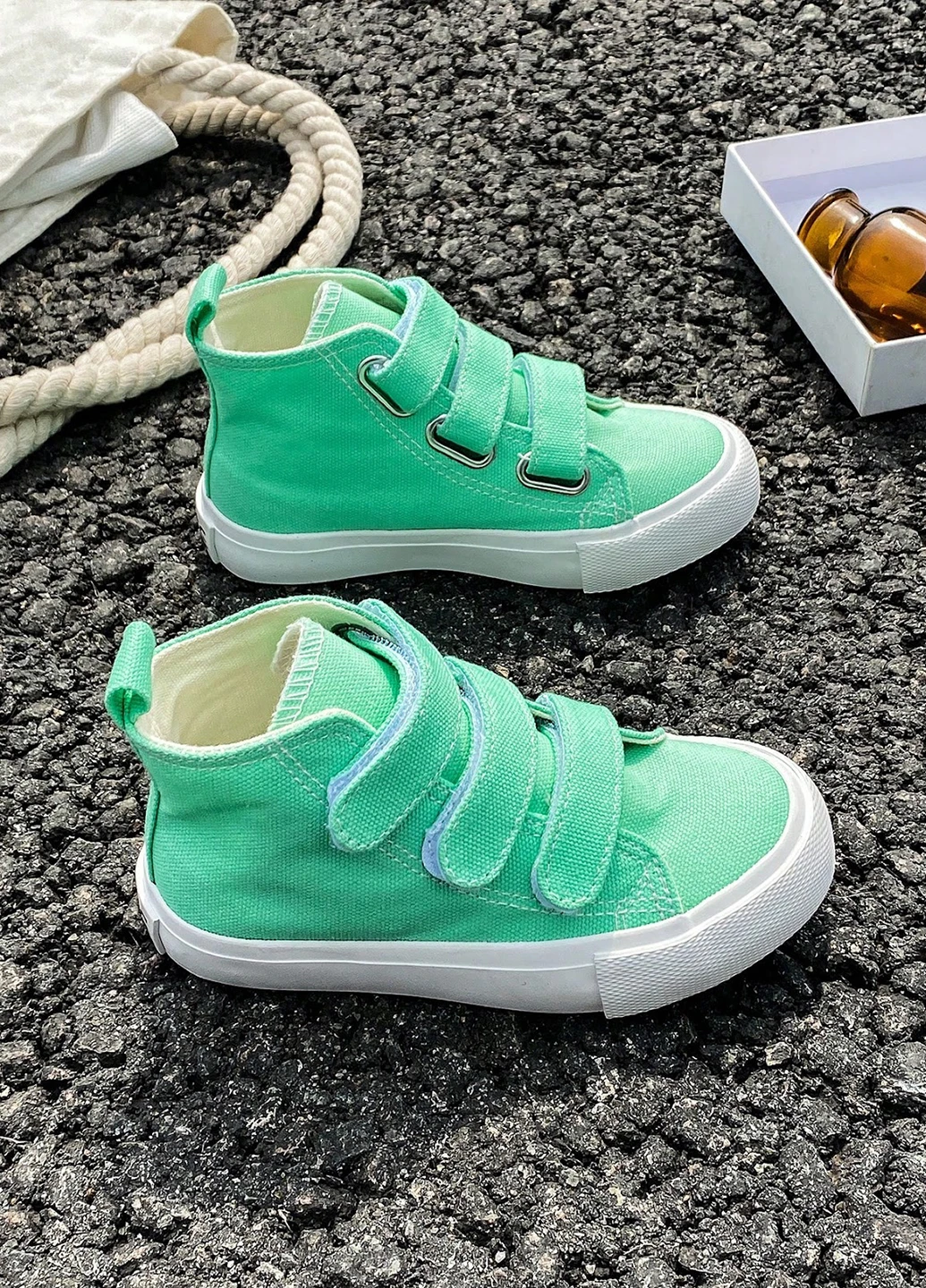 Зеленые кеды SHEIN