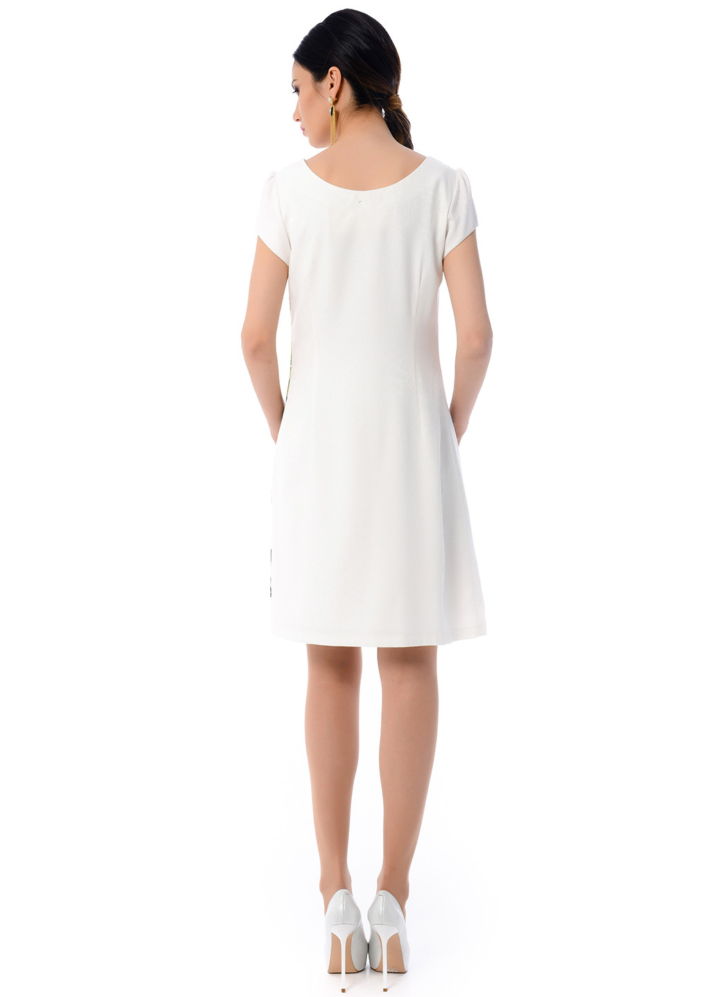 Білий коктейльна сукня Iren Klairie з малюнком