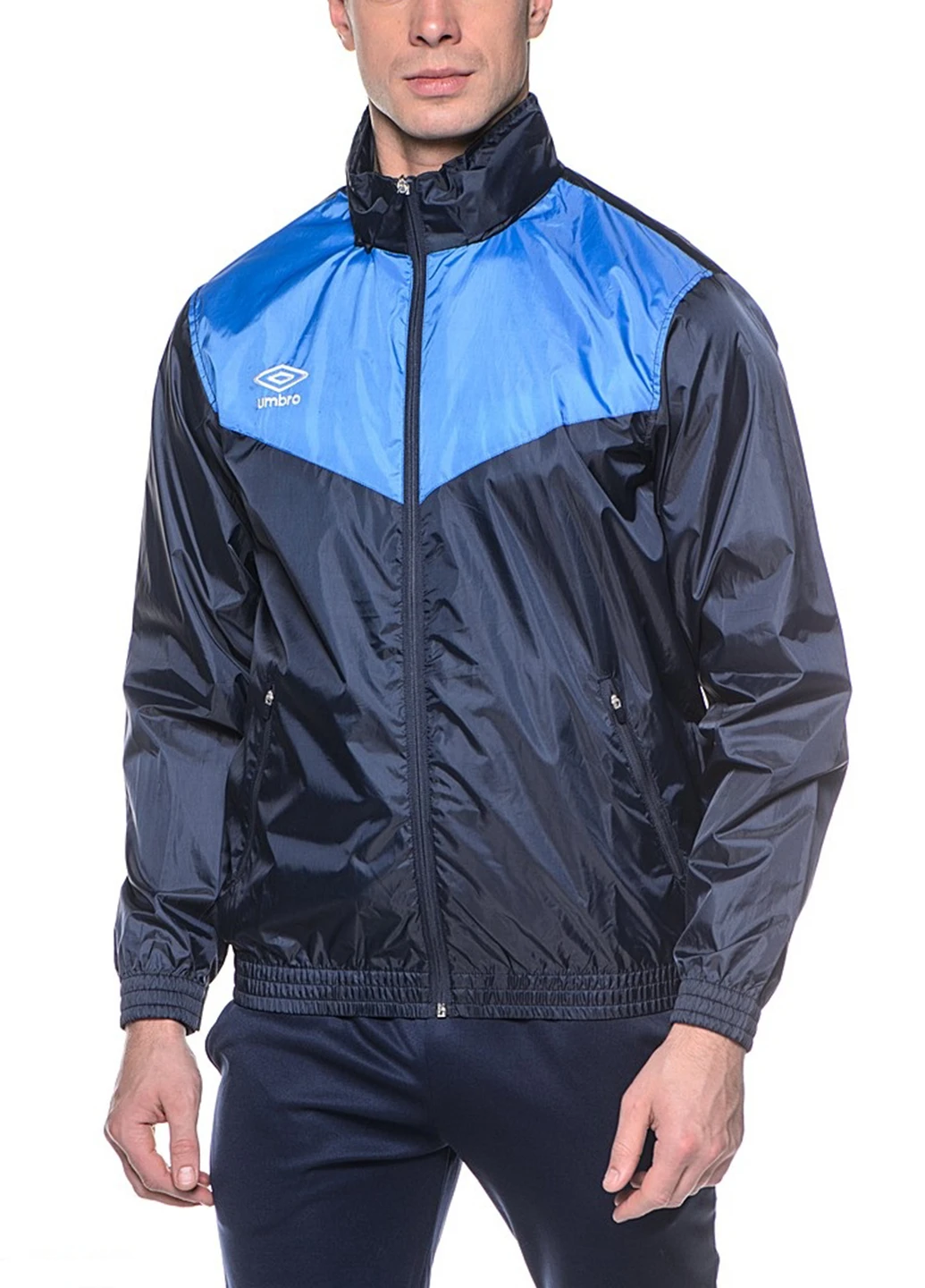 Темно-синяя демисезонная ветровка Umbro