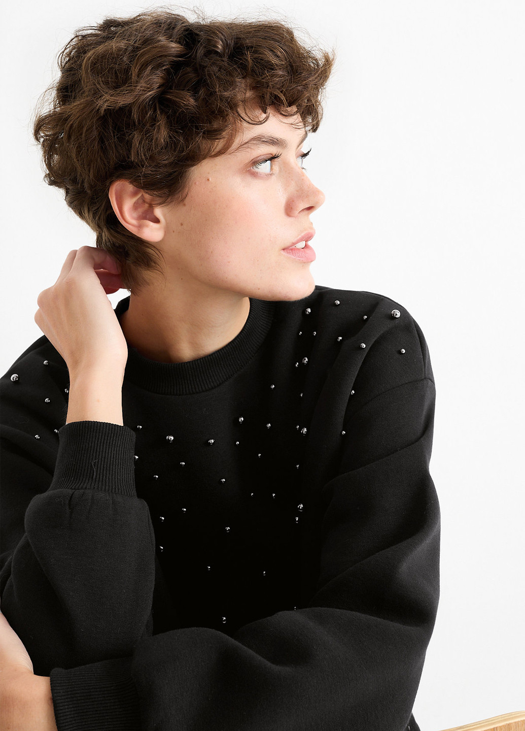 Чорний світшот C&A однотонний намистини (353313297)