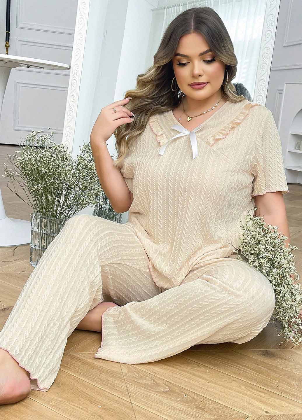 Кремовая всесезон пижама (футболка, брюки) футболка + брюки SHEIN