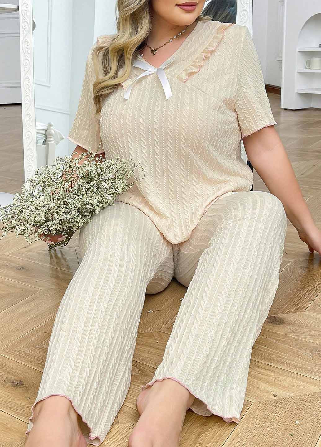 Кремовая всесезон пижама (футболка, брюки) футболка + брюки SHEIN