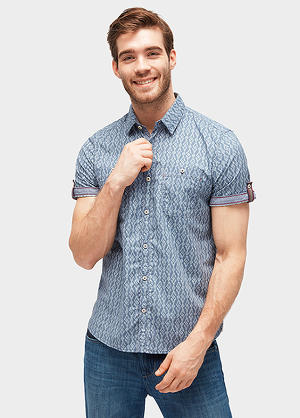 Светло-синяя кэжуал рубашка с абстрактным узором Tom Tailor с коротким рукавом
