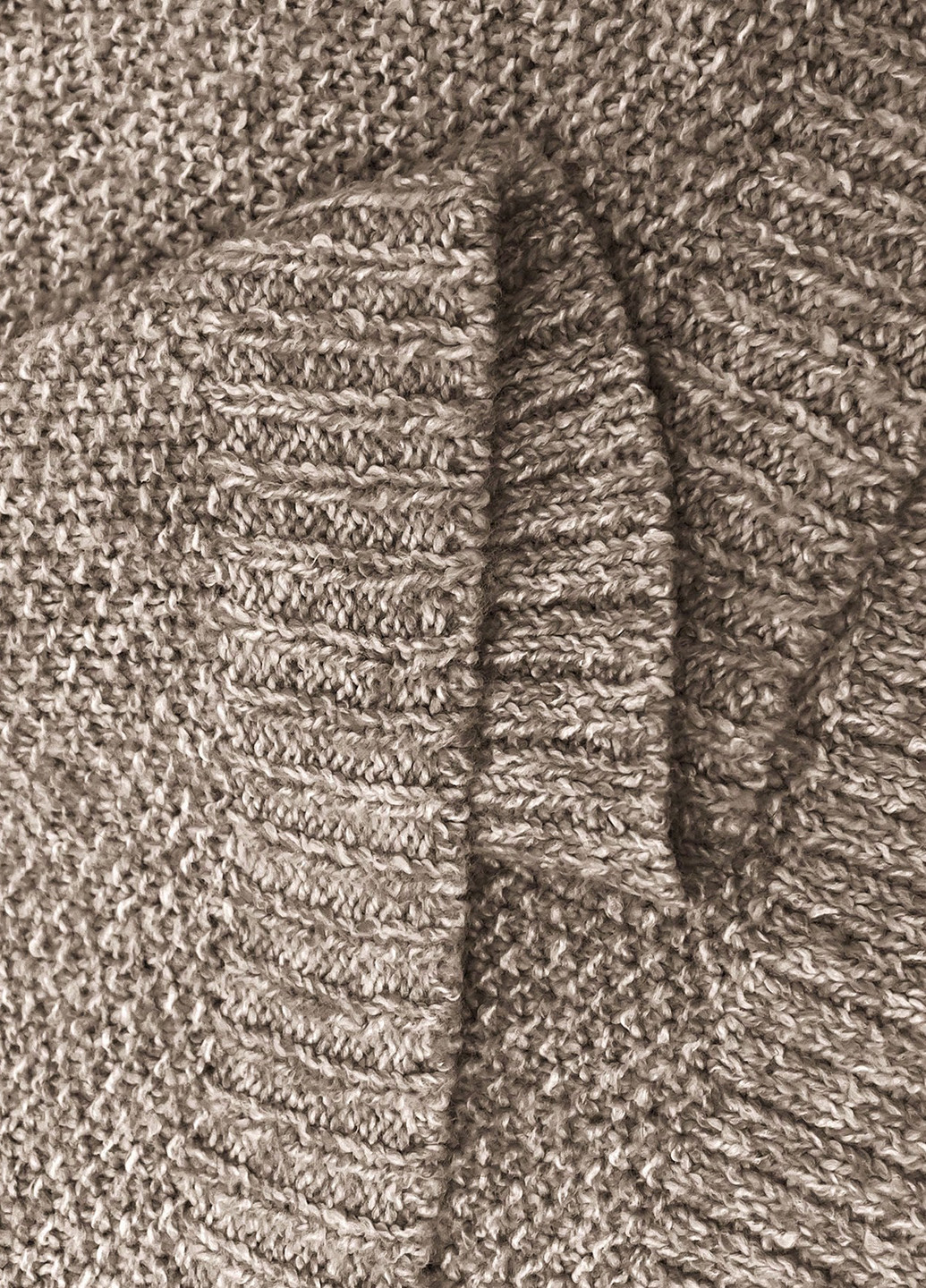 Бежевый демисезонный свитер SHEIN