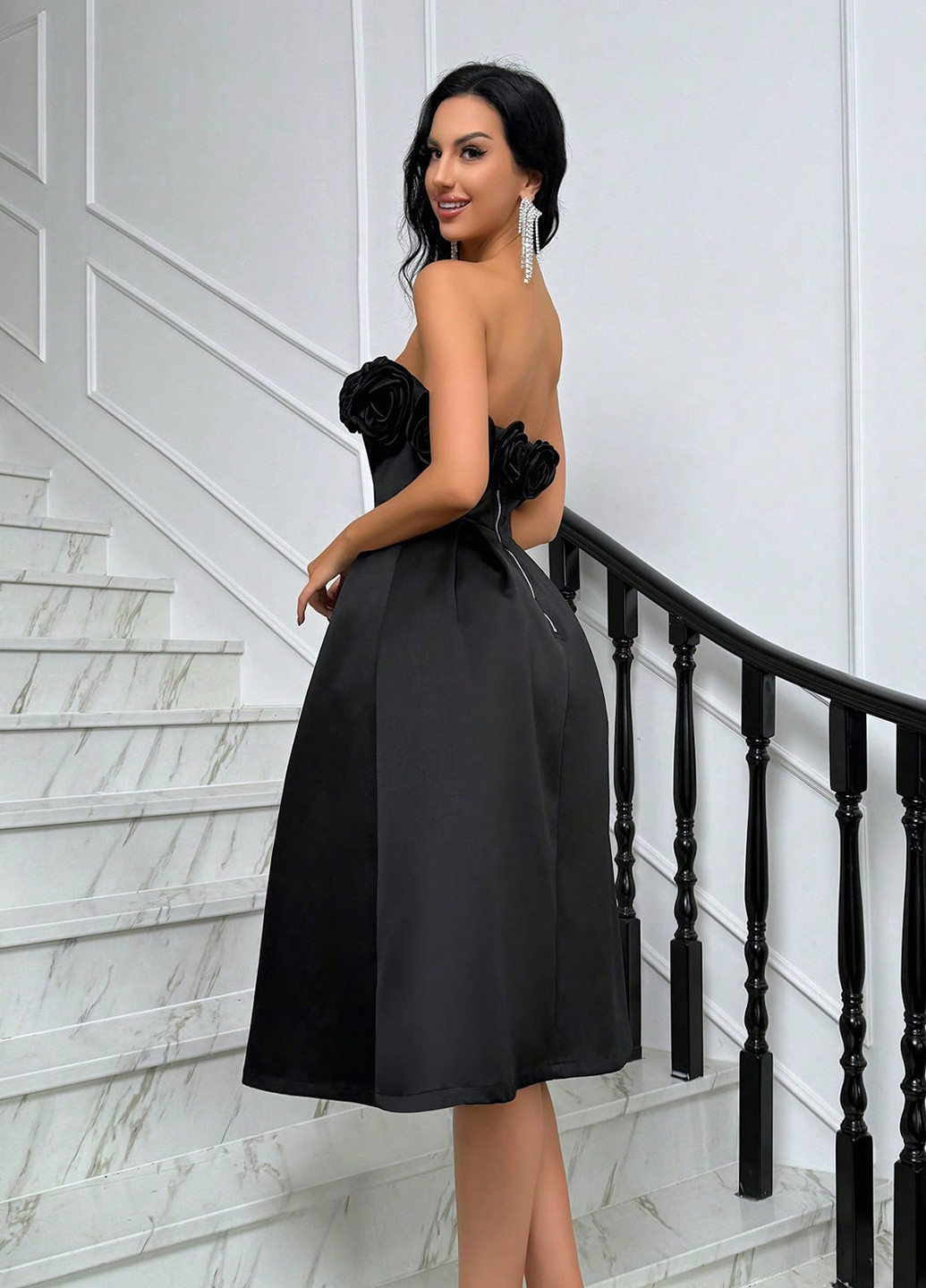 Чорна коктейльна сукня а-силует SHEIN однотонна