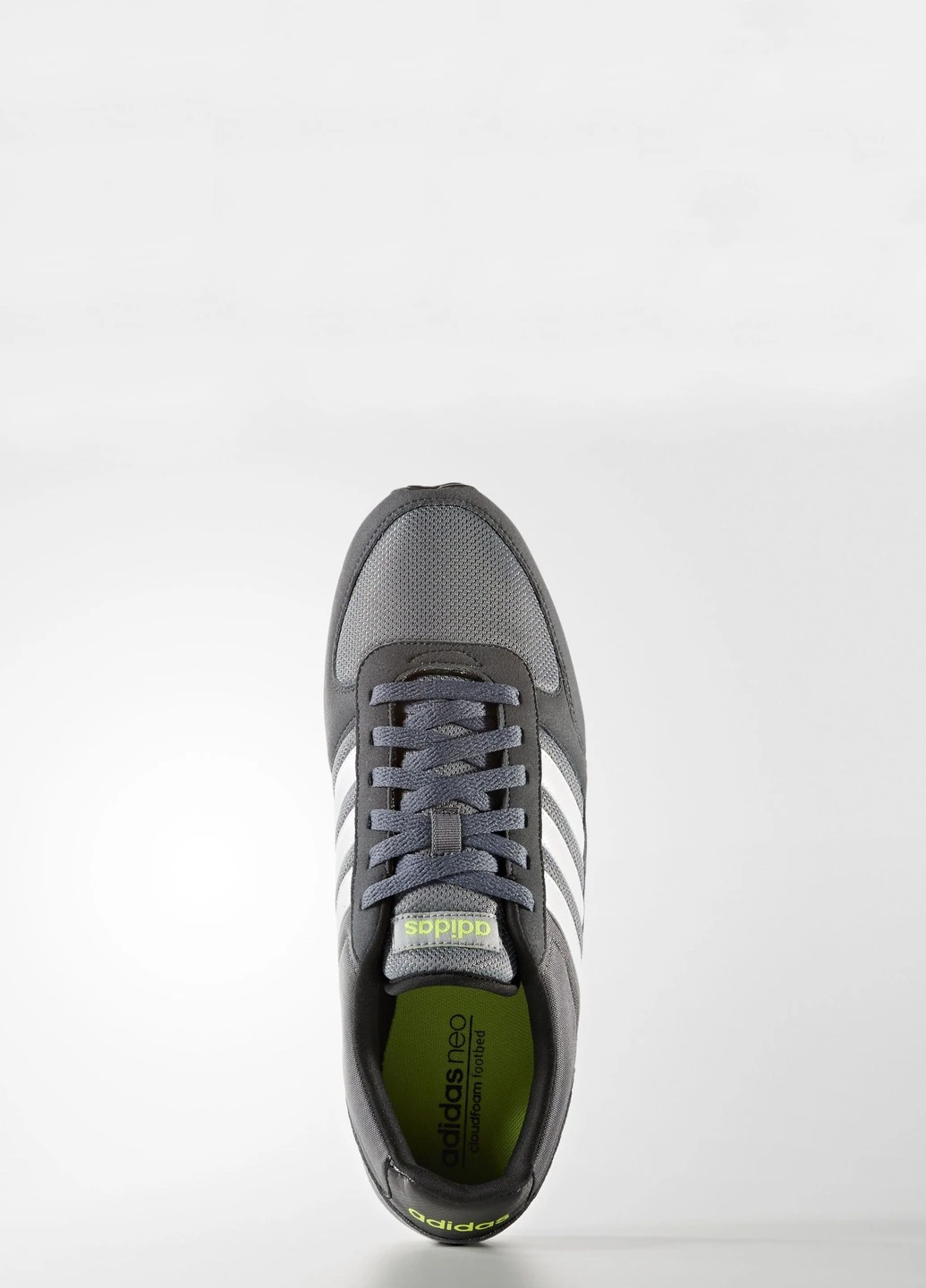 Сірі кросівки демісезон adidas