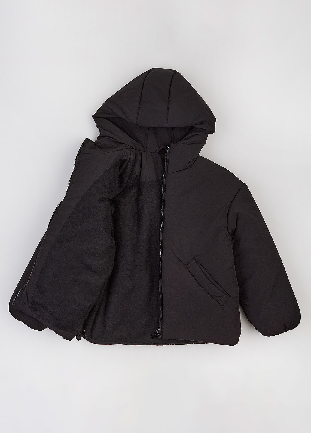 Черная зимняя куртка Garnamama