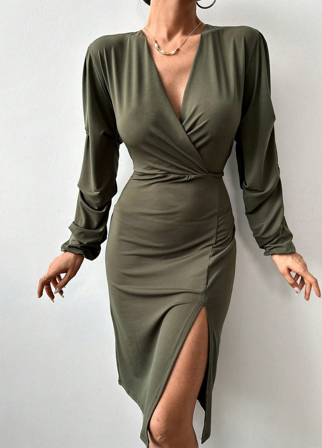 Сіро-зелена ділова сукня футляр SHEIN однотонна