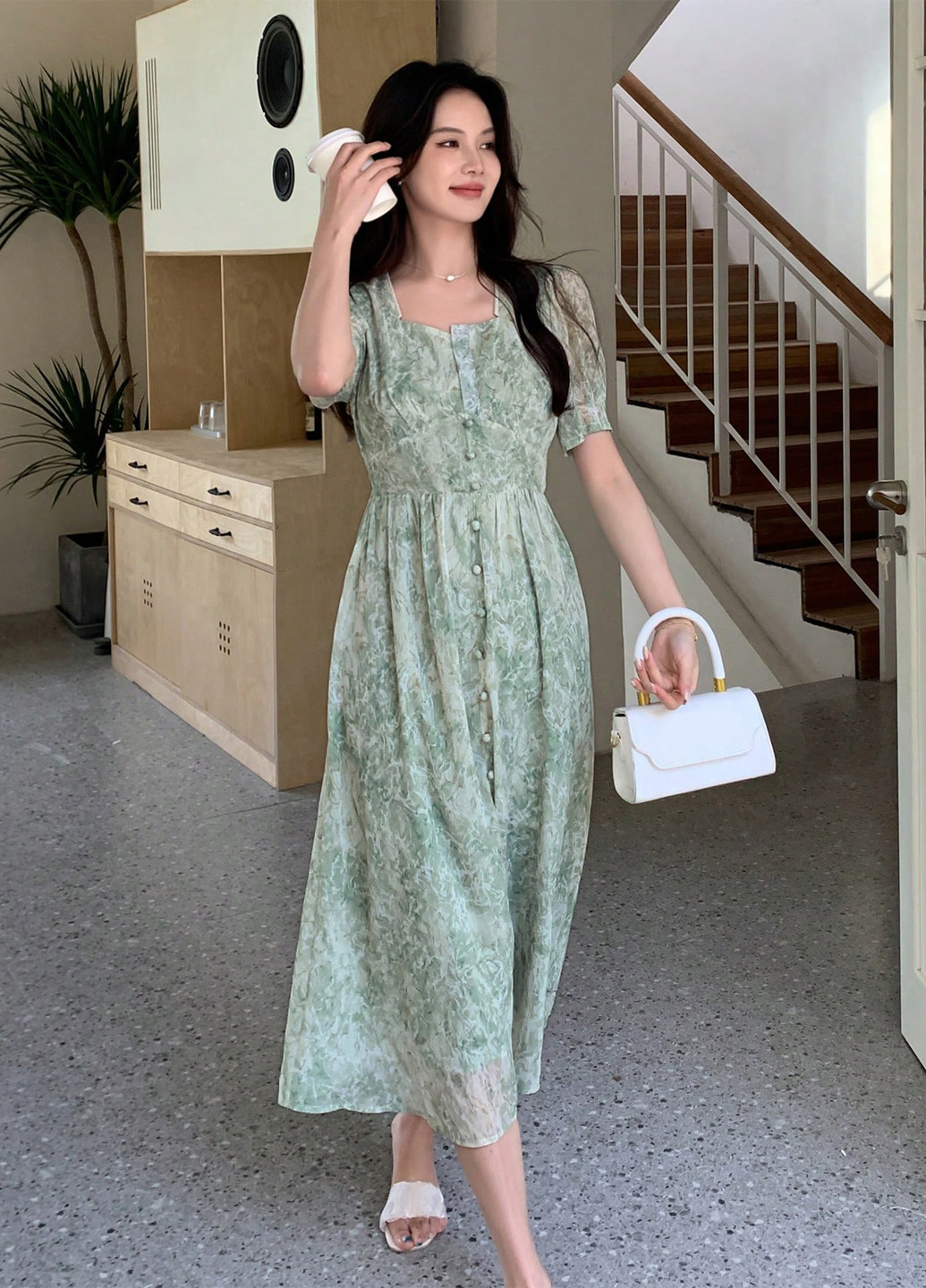 Светло-зеленое кэжуал платье клеш SHEIN с абстрактным узором