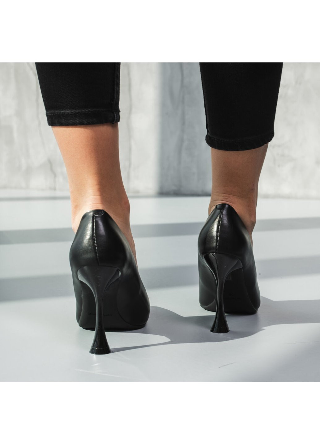 Туфлі жіночі Dixie 3723 36 23,5 см Чорний Fashion (254442331)