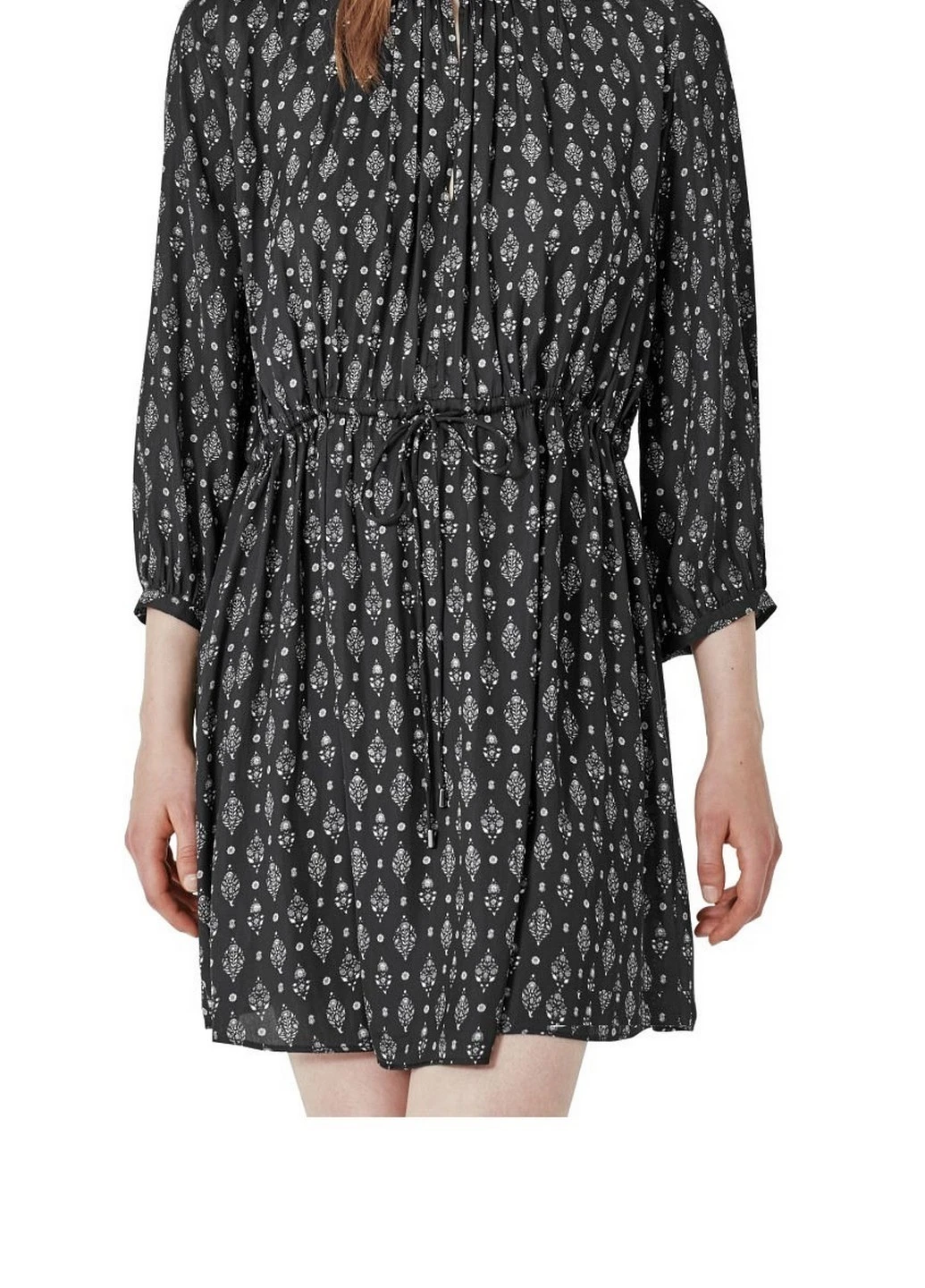 Черное кэжуал платье Mango