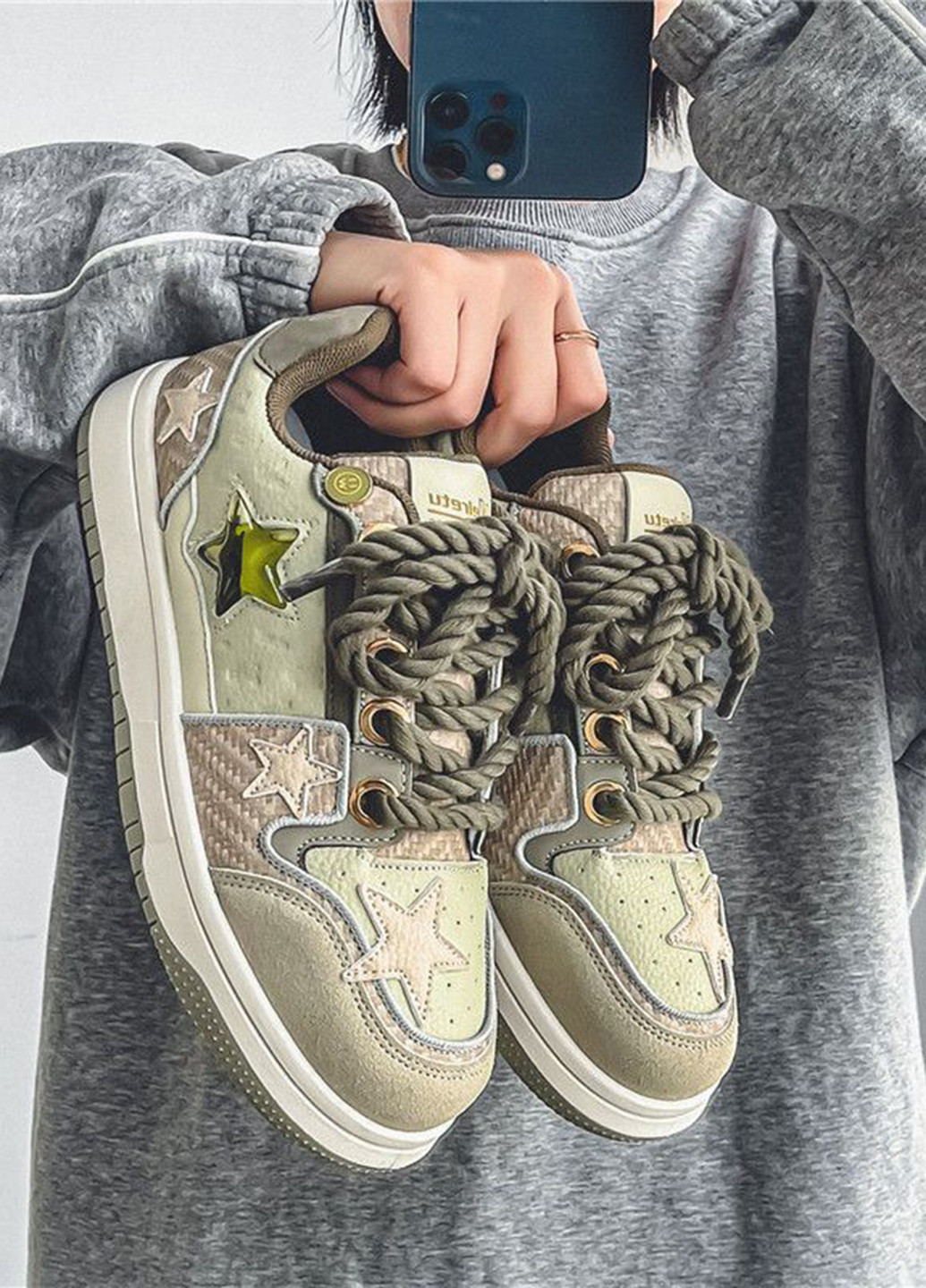 Оливкові кеди Vi