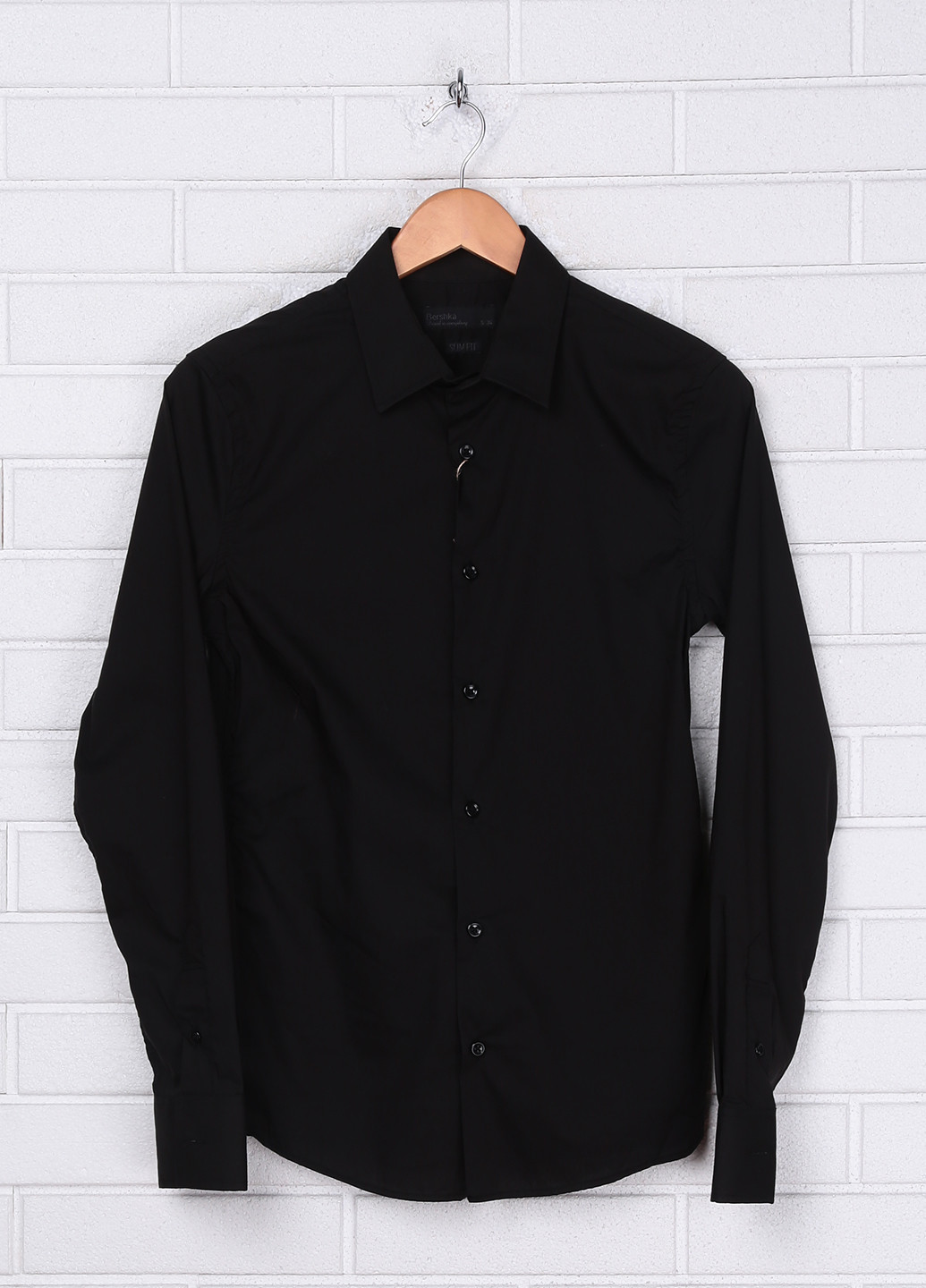 Черная кэжуал рубашка однотонная Bershka с длинным рукавом