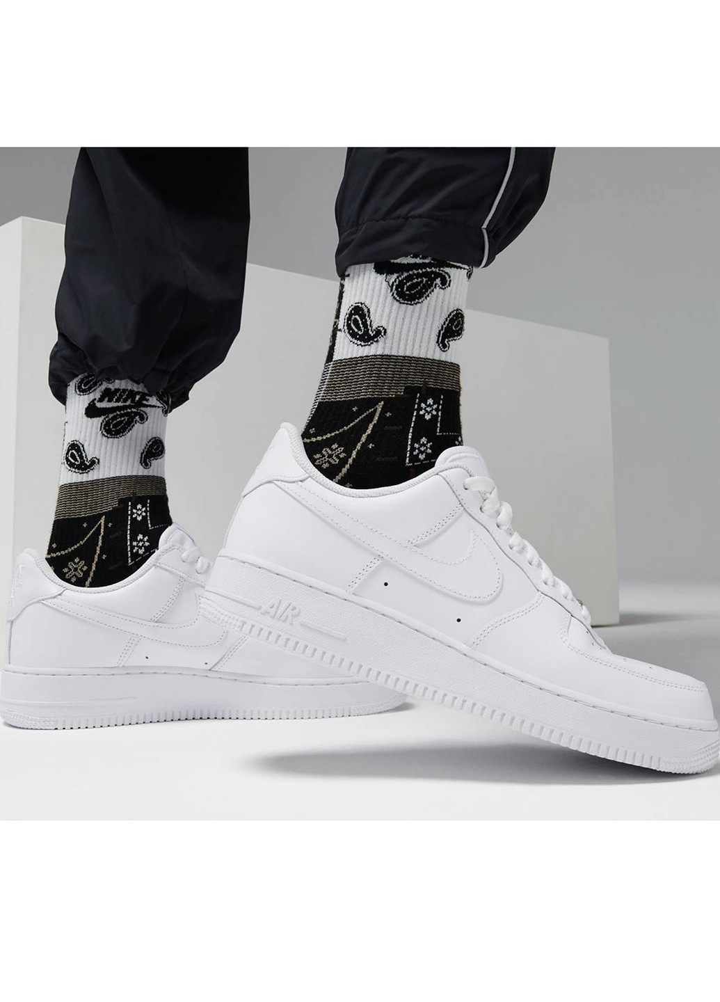 Білі Осінні кросівки Nike