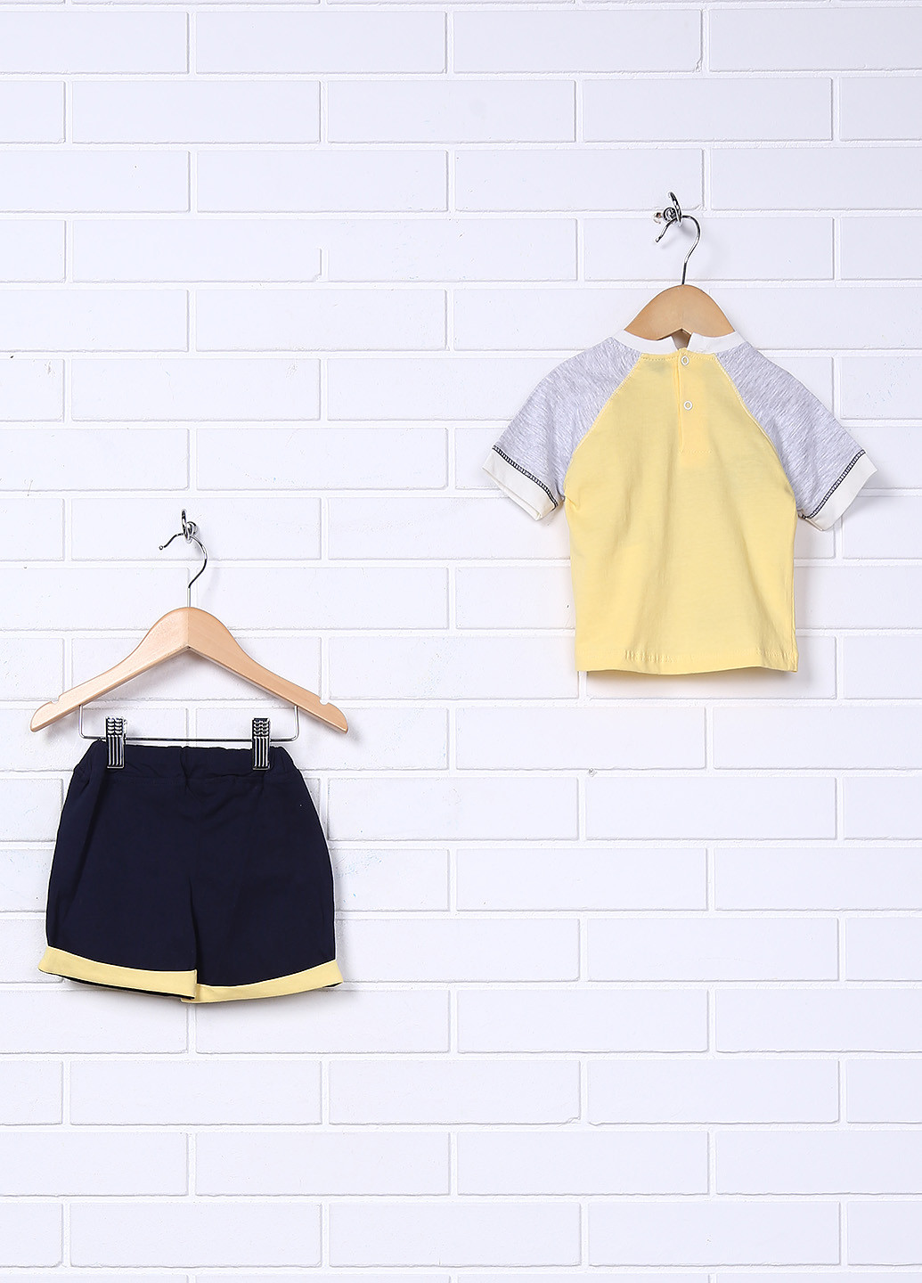 Желтый летний комплект (футболка, шорты) Twetoon