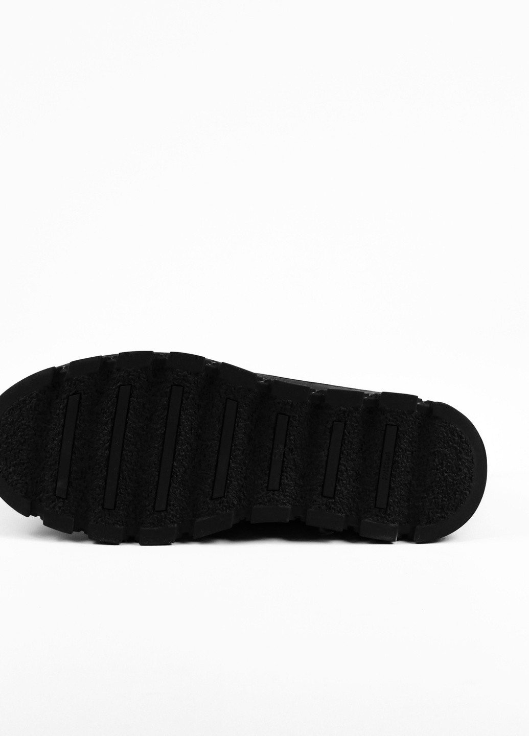 Черные зимние ботинки зимние кожаные Pandew