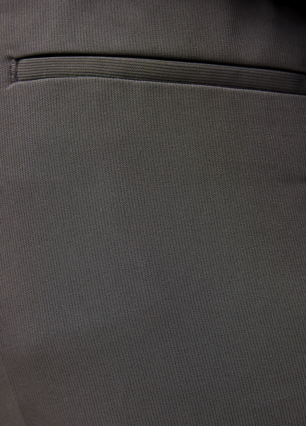 Серые кэжуал демисезонные зауженные брюки Pull & Bear