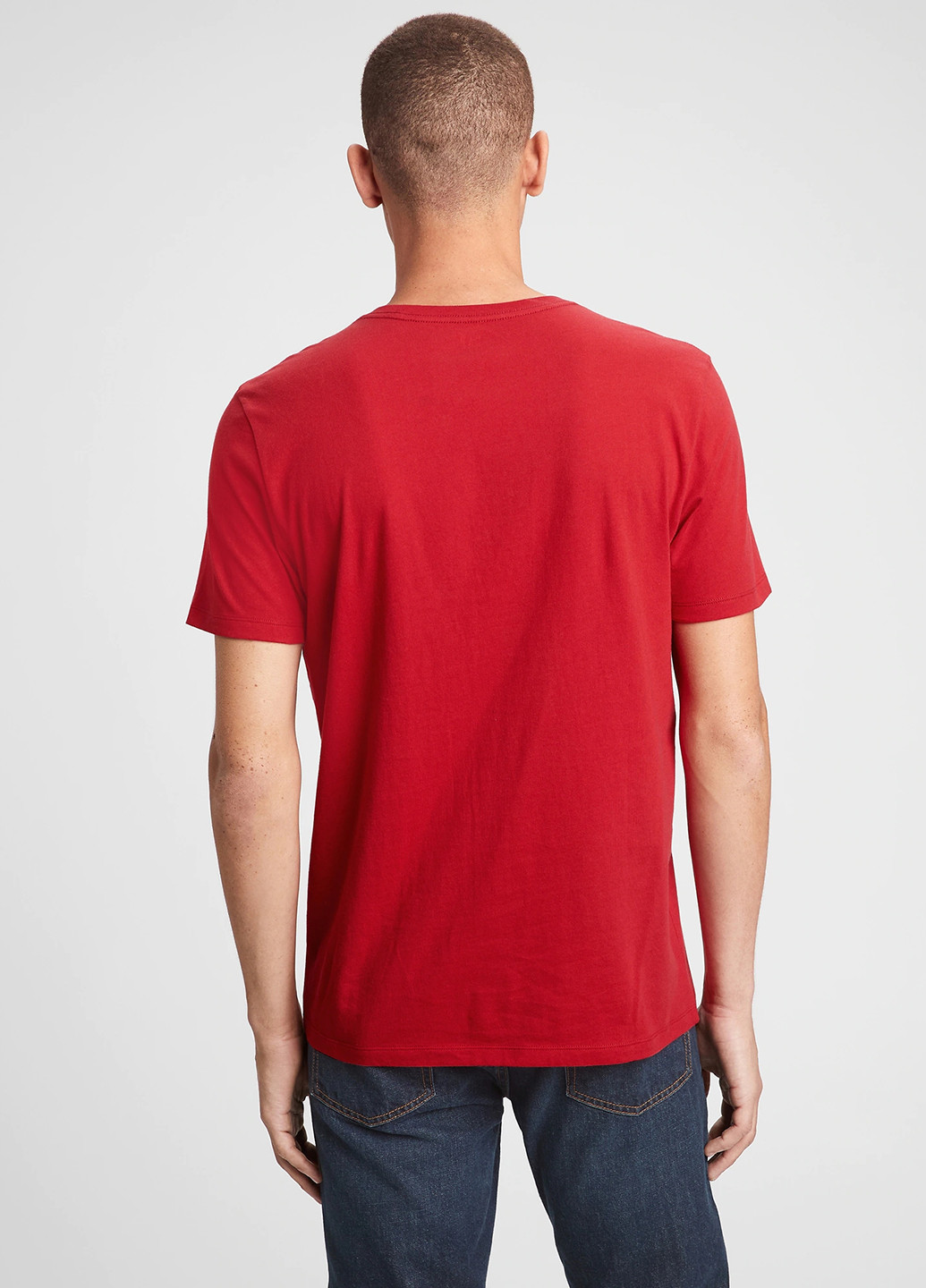 Красная футболка Gap
