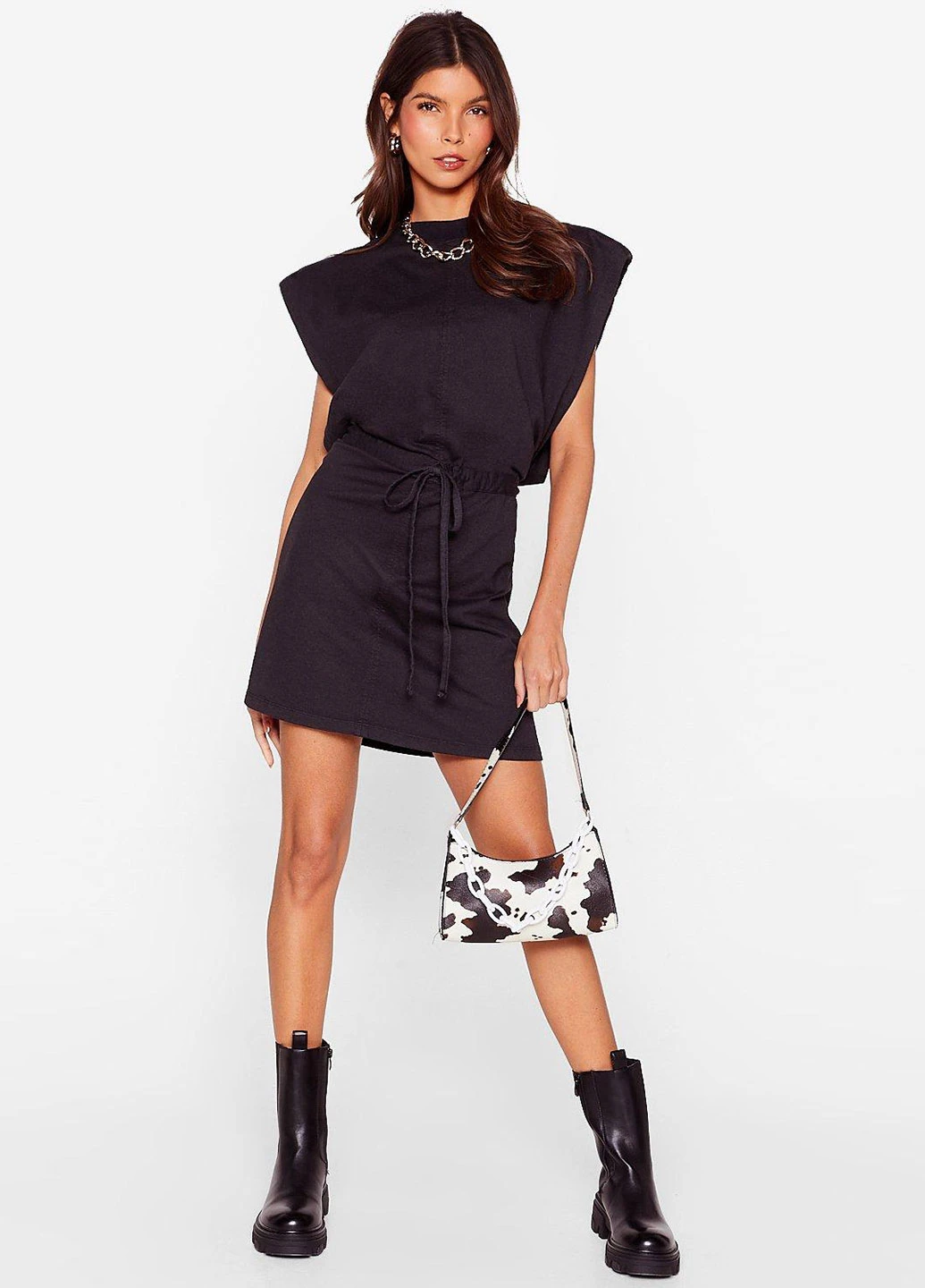 Черное кэжуал платье Boohoo однотонное
