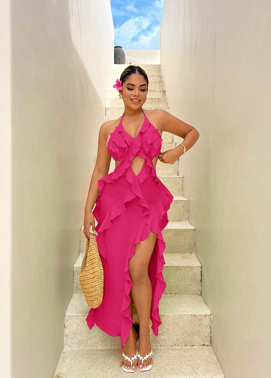 Фуксиновое (цвета Фуксия) вечернее платье с открытой спиной SHEIN однотонное