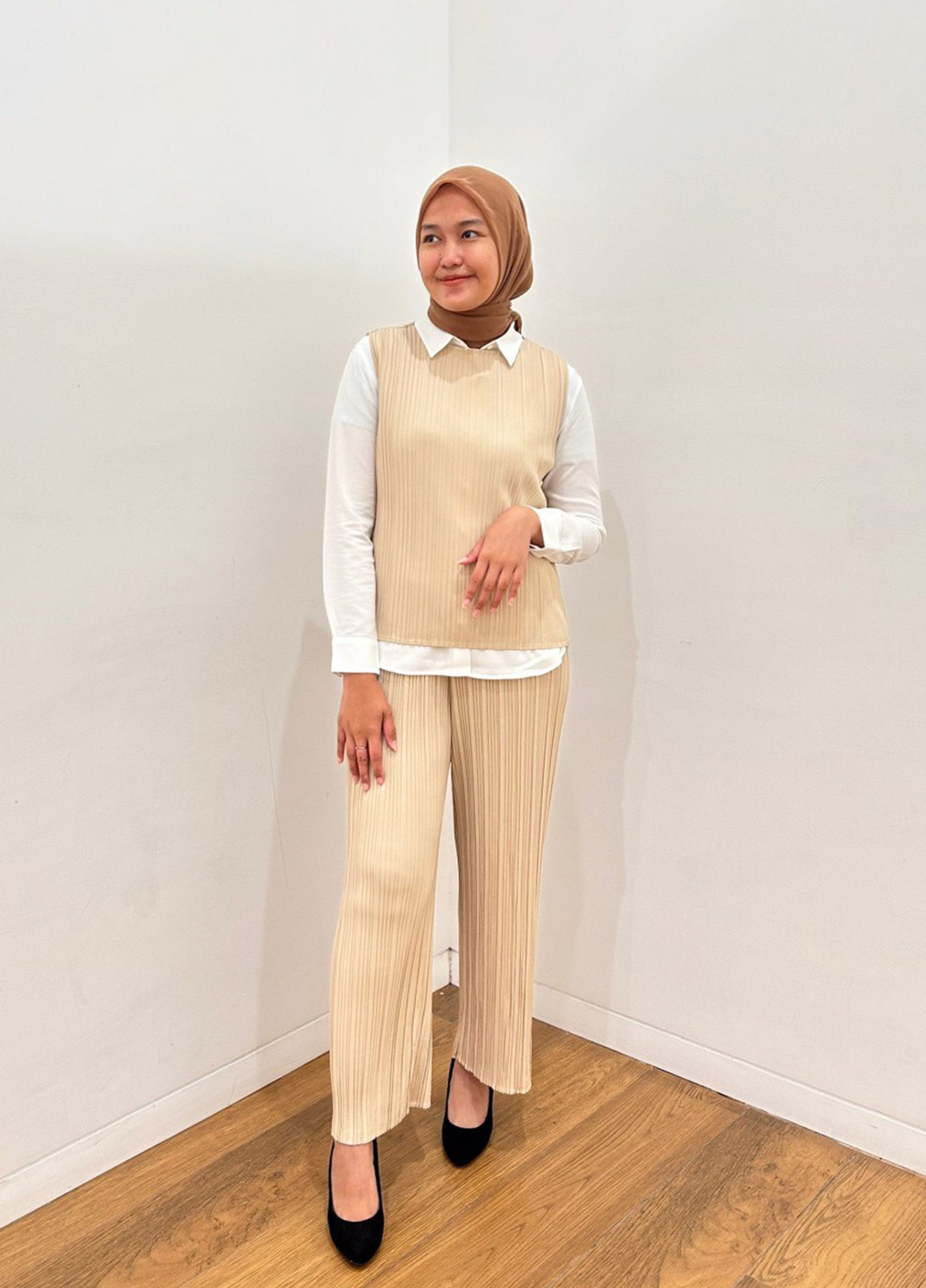 Брюки Uniqlo (304611009)