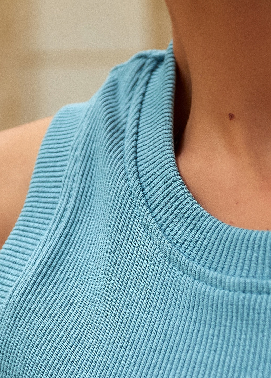 Костюм жіночий літній трійка (світшот, шорти, майка-топ ) із двонитки та трикотажу в рубчик темно-зелений Melgo (253598446)