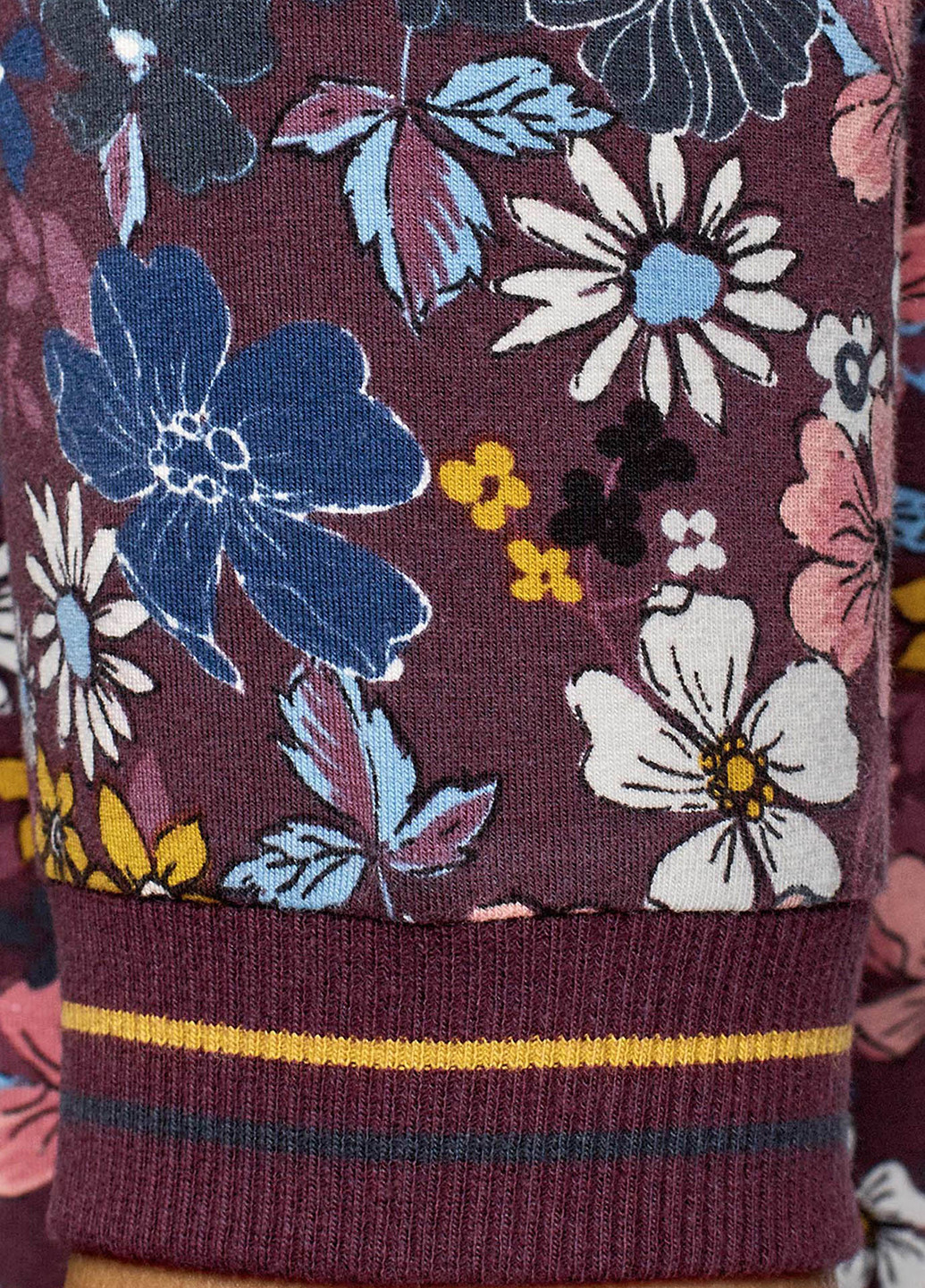 Бордовое кэжуал платье футляр Oodji с цветочным принтом