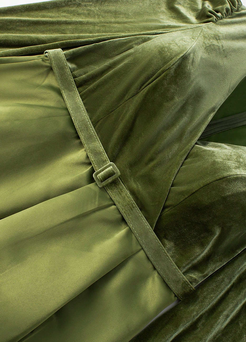 Оливковое вечернее платье с пышной юбкой SHEIN однотонное