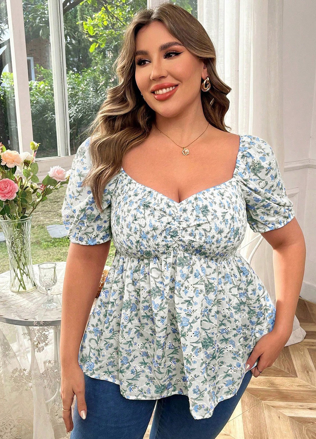 Комбінована блуза з баскою SHEIN